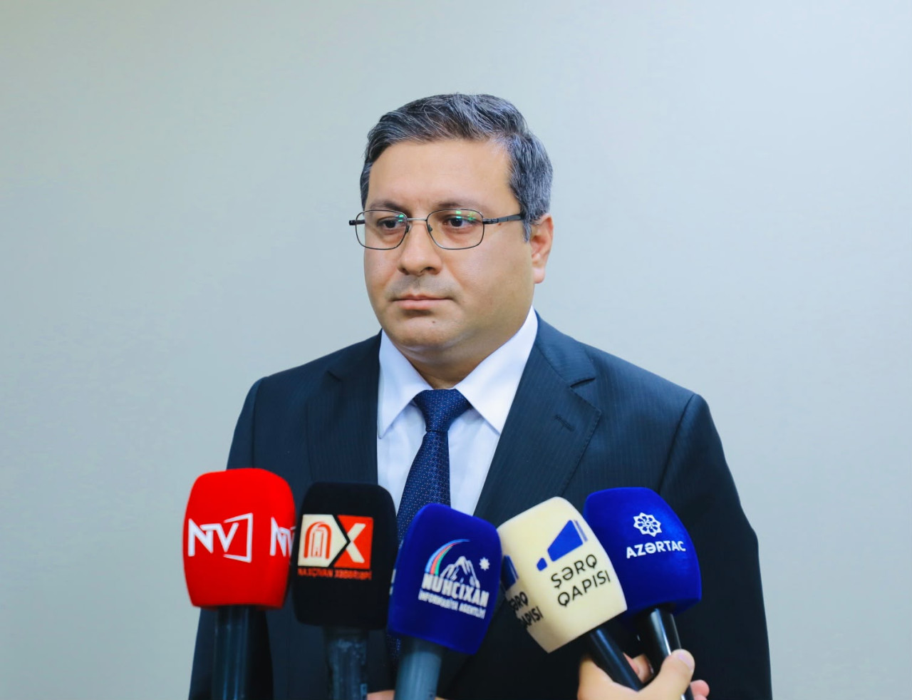 KAZIM HÜSEYNƏLİYEV: NAXÇIVANDA TEKSTİL SƏNAYESİ İNKİŞAF MƏRHƏLƏSİNƏ QƏDƏM QOYUB