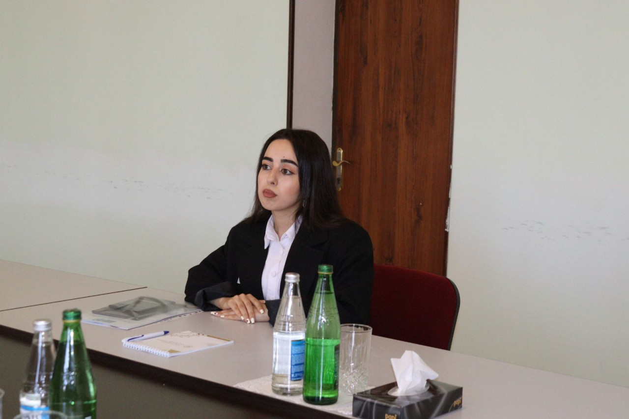 İQTİSADİYYAT NAZİRİ KAZIM HÜSEYNƏLİYEV CULFADA VƏTƏNDAŞLARI QƏBUL EDİB