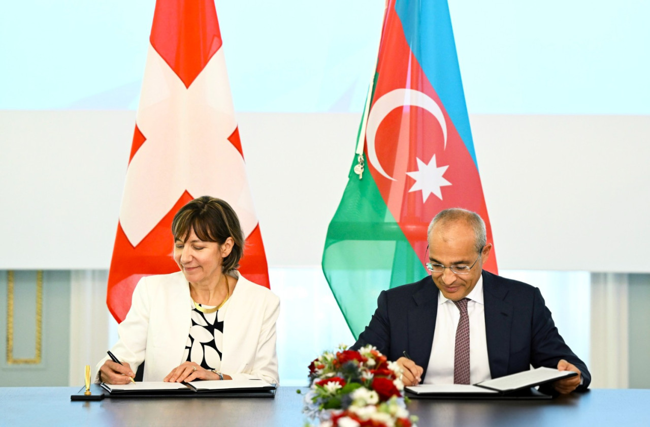 AZƏRBAYCAN NÜMAYƏNDƏ HEYƏTİ İSVEÇRƏYƏ İŞGÜZAR SƏFƏR EDİB
