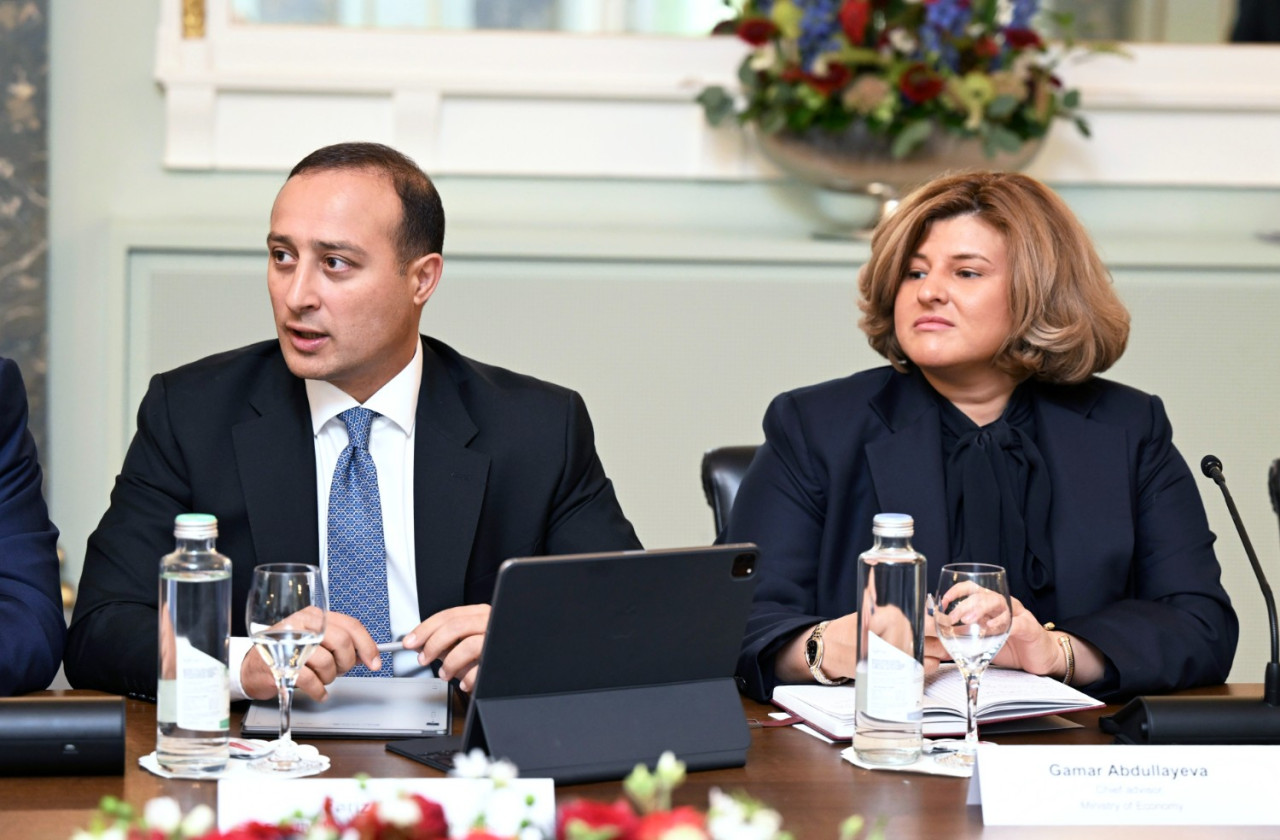 AZƏRBAYCAN NÜMAYƏNDƏ HEYƏTİ İSVEÇRƏYƏ İŞGÜZAR SƏFƏR EDİB