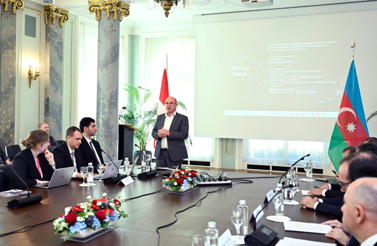 İSVEÇRƏ–AZƏRBAYCAN BİZNES FORUMU KEÇİRİLİB