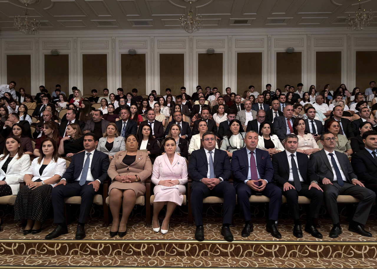 QADIN SAHİBKARLIĞININ İNKİŞAFINA HƏSR OLUNAN “QADIN SAHİBKARLAR FORUMU – NAXÇIVAN 2026” KEÇİRİLİB