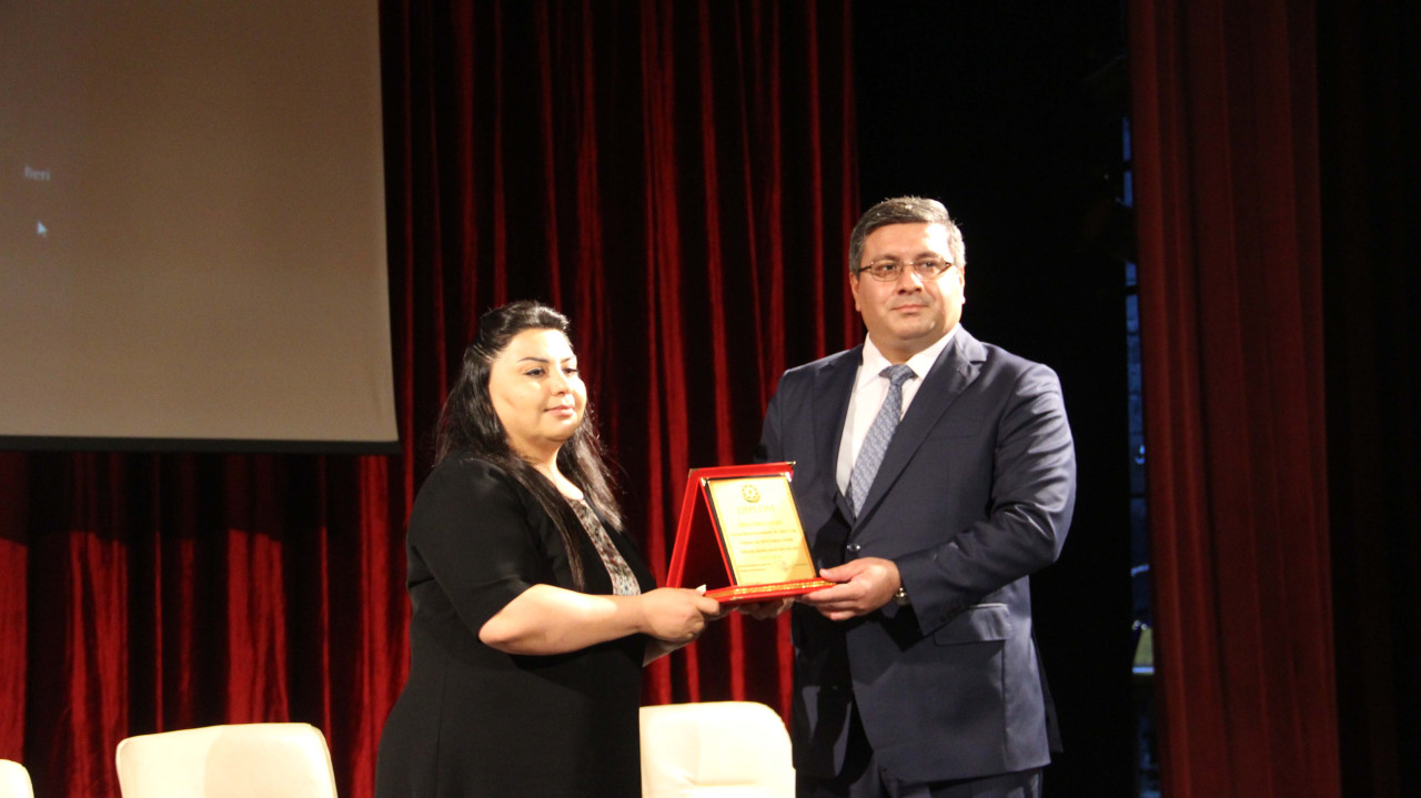 QADIN SAHİBKARLIĞININ İNKİŞAFINA HƏSR OLUNAN “QADIN SAHİBKARLAR FORUMU – NAXÇIVAN 2026” KEÇİRİLİB