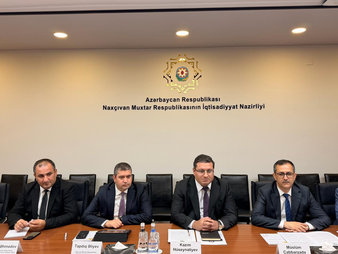 NAZİR KAZIM HÜSEYNƏLİYEV “VOLJSKY ABRAZİV ZAVODU” ASC-NİN VƏ “ZENİTH GROUP” MMC-NİN RƏHBƏRLƏRİ İLƏ GÖRÜŞÜB