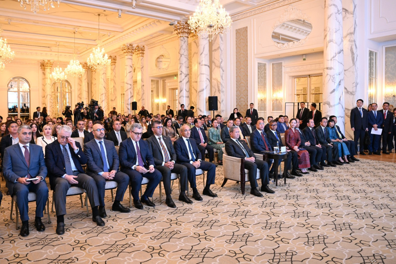 AZƏRBAYCAN–KAMBOCA BİZNES FORUMU KEÇİRİLİB
